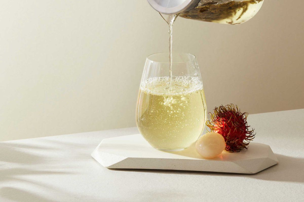 W501-OrganicDragonWellLongJing-lifestyle-1200x800